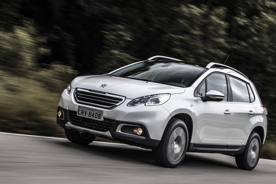  Peugeot 2008 2015 года  (BR) (фото 24 из 25)